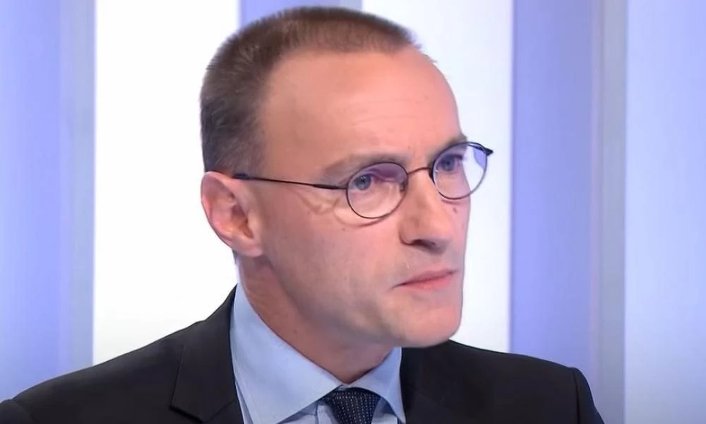 Γαλλία: Ο άνθρωπος που αποκάλυψε το σκάνδαλο φοροδιαφυγής της UBS - Από πληροφοριοδότης… ιππότης